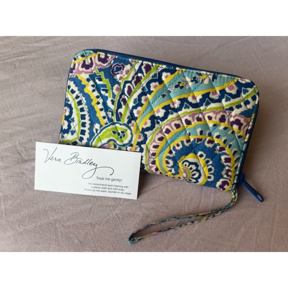 Vera Bradley Capri Blue Mini Zip Around Wallet